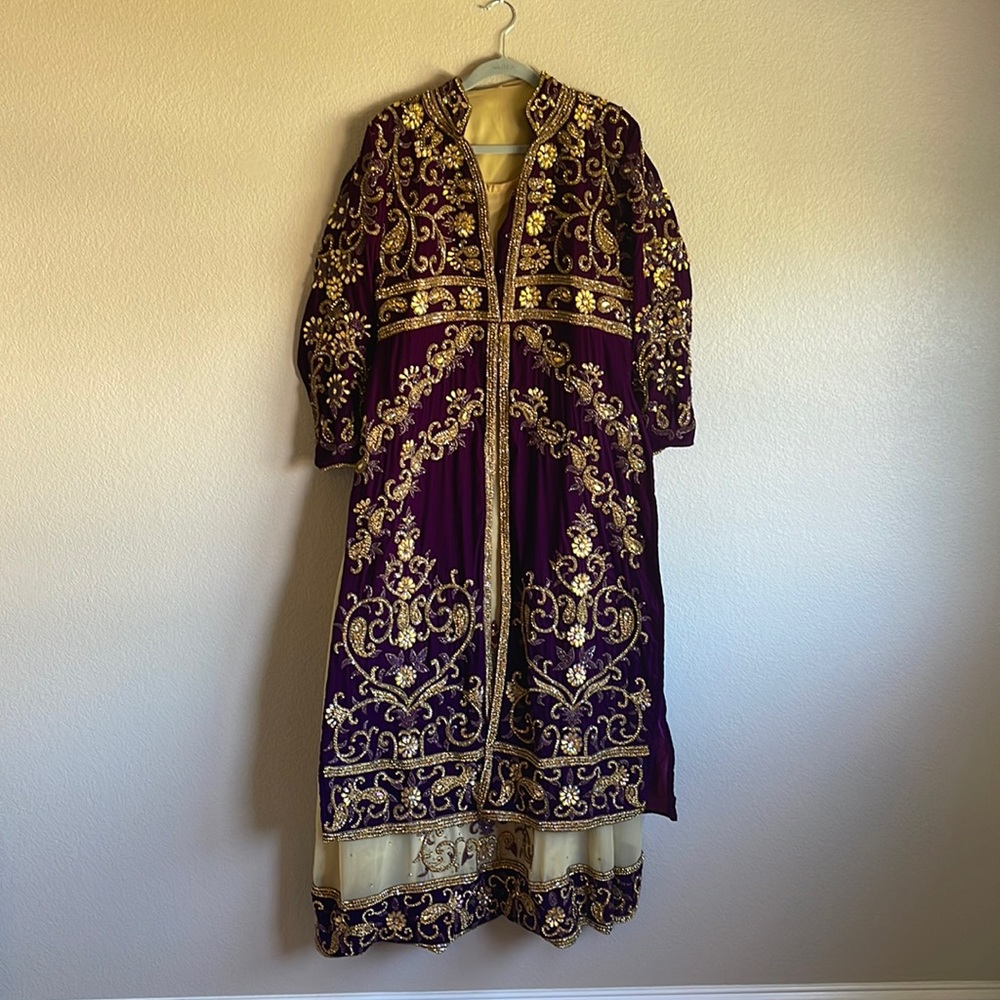 Traditional Arabian Custom Dress/ Bridal